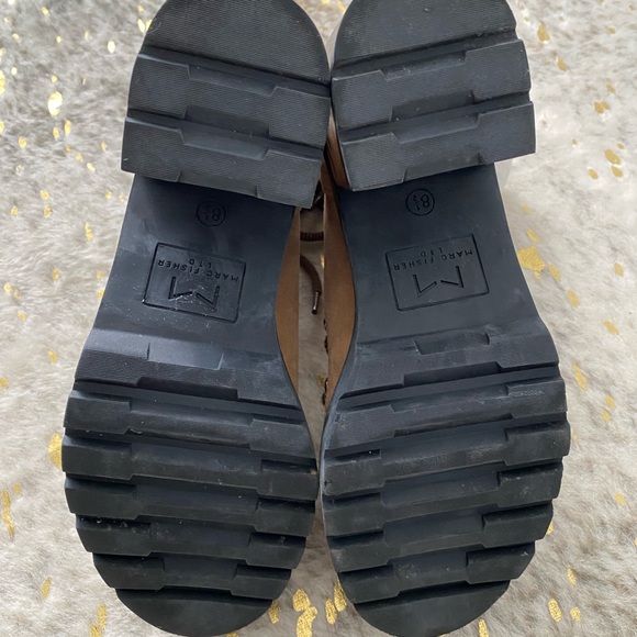 NWOT Marc Fisher Booties. - Picture 3 of 3